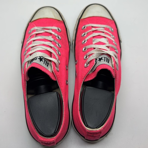 Women’s Converse Pink Canvas Low Tops Size 8 - Picture 3 of 6